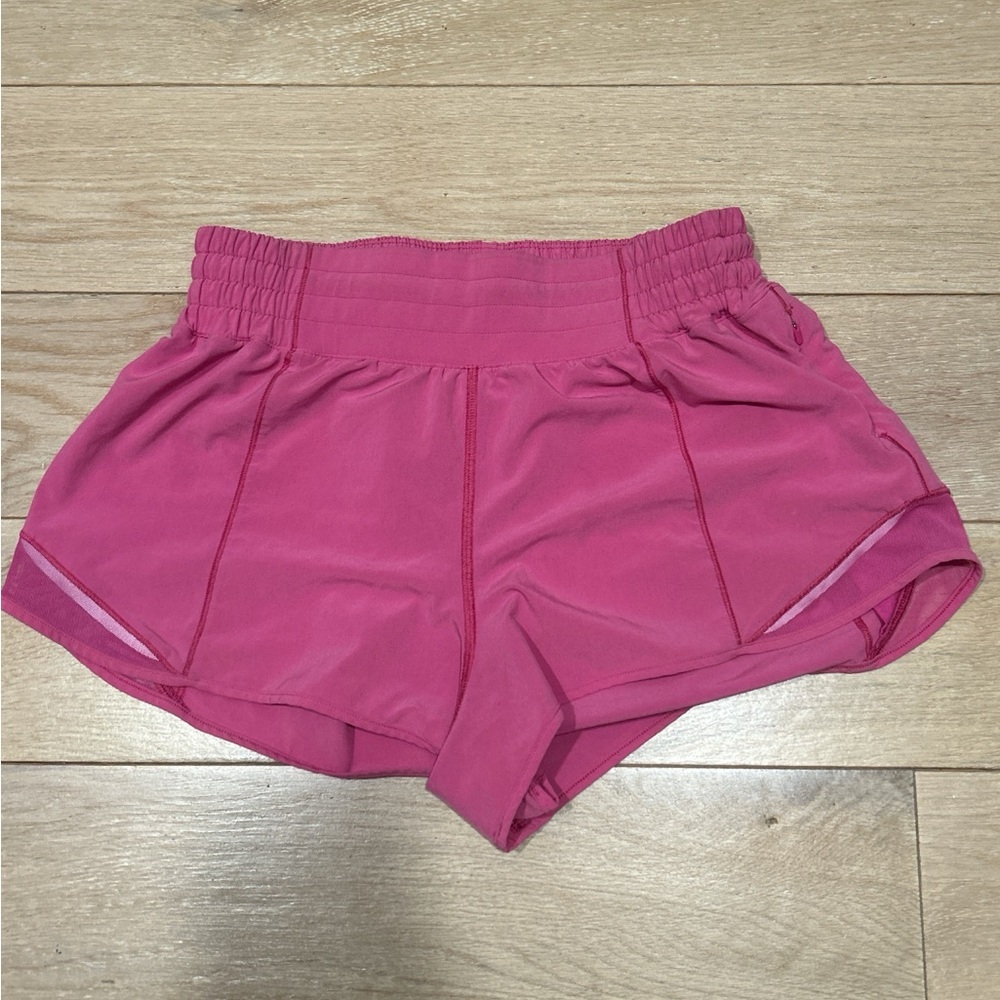 LULULEMON HOT PINK HOTTIE HOT SHORTS